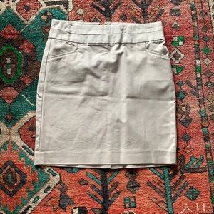 Banana Republic beige pencil skirt